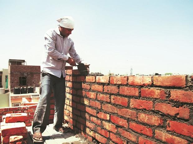 घर बनाउन इच्छुकहरुको लागि सुवर्ण अवसर, स्थिर ब्याजदरमा नै घर कर्जा